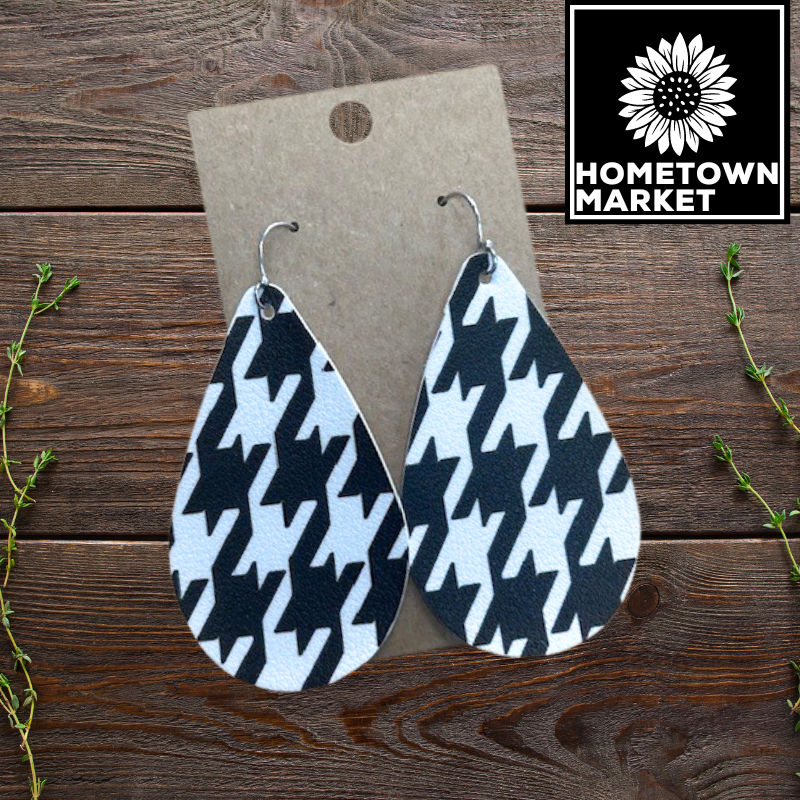 Teardrop Dangles: Houndstooth BW